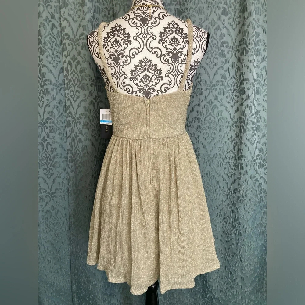 City Studio | NWT Women’s Metallic Gold Pleated Fit & Flare Dress - Picture 5 of 9